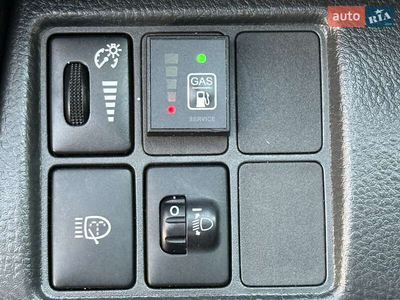 Внедорожник / Кроссовер Toyota RAV4 2008 в Киеве