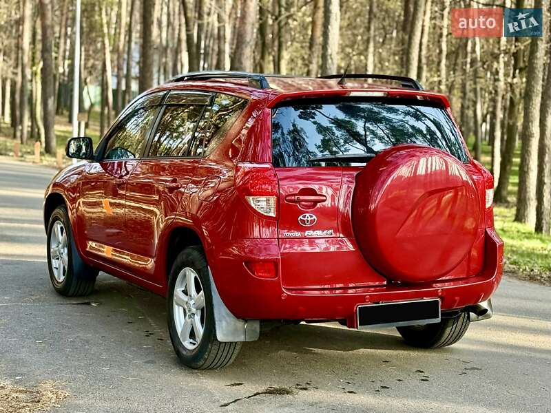 Внедорожник / Кроссовер Toyota RAV4 2008 в Киеве