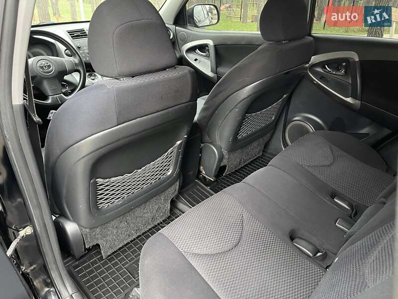 Внедорожник / Кроссовер Toyota RAV4 2008 в Киеве