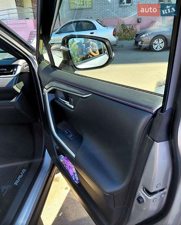 Позашляховик / Кросовер Toyota RAV4 2021 в Дніпрі фото 10 Позашляховик / Кросовер Toyota RAV4 2021 в Дніпрі