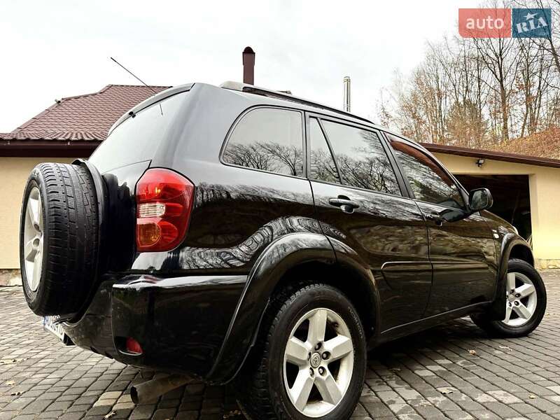 Внедорожник / Кроссовер Toyota RAV4 2005 в Солотвине