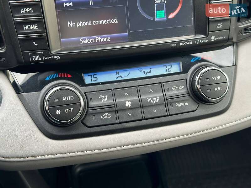 Внедорожник / Кроссовер Toyota RAV4 2017 в Киеве