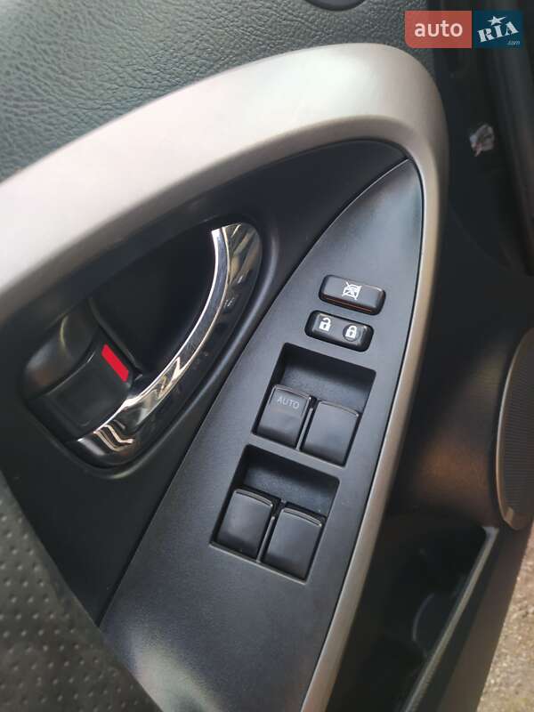 Внедорожник / Кроссовер Toyota RAV4 2007 в Дубно