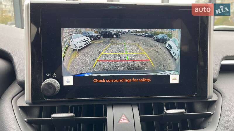 Внедорожник / Кроссовер Toyota RAV4 2024 в Киеве