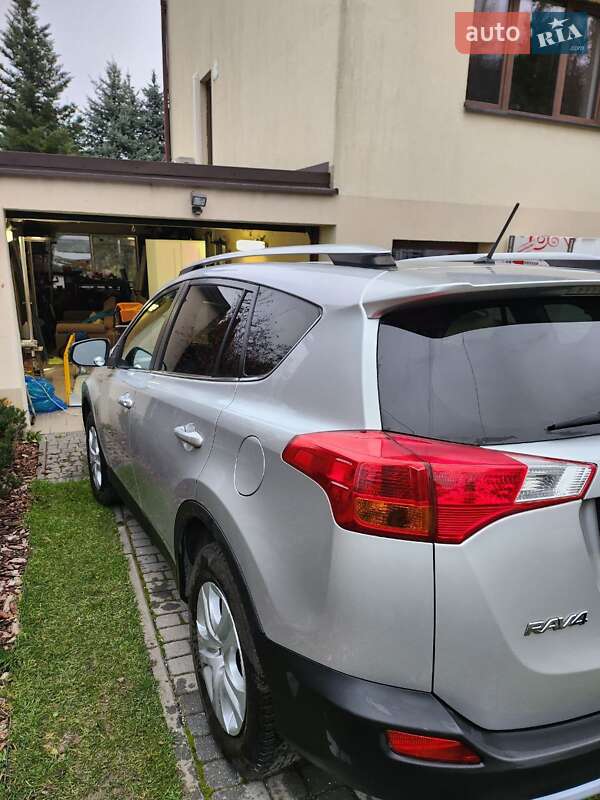 Позашляховик / Кросовер Toyota RAV4 2013 в Львові фото 3 Позашляховик / Кросовер Toyota RAV4 2013 в Львові