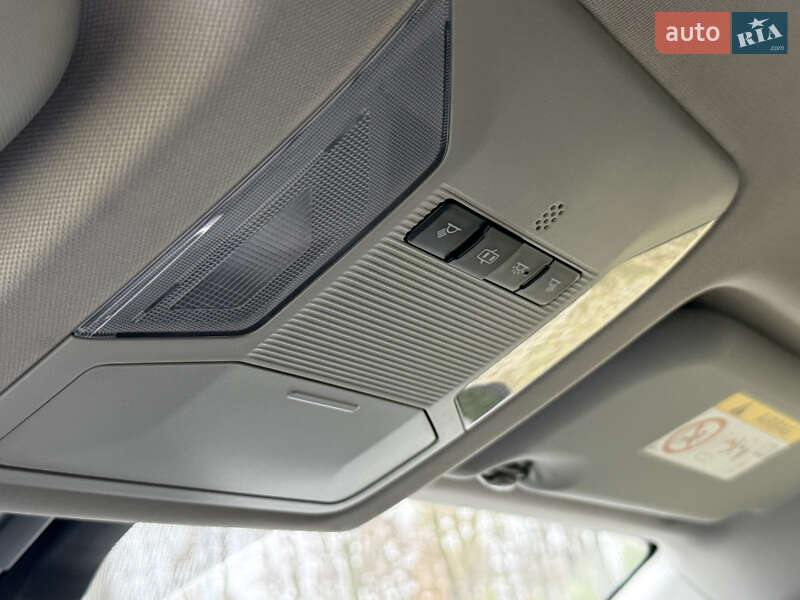 Внедорожник / Кроссовер Toyota RAV4 2019 в Харькове фото 46 Внедорожник / Кроссовер Toyota RAV4 2019 в Харькове