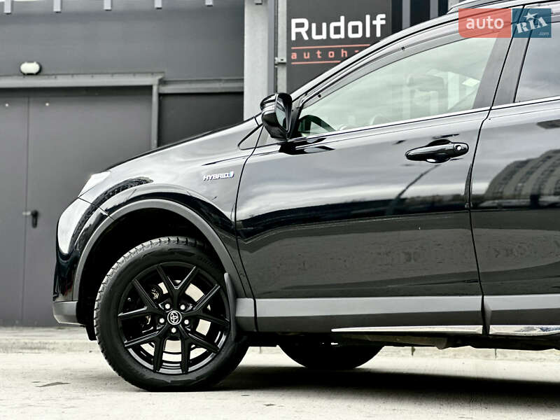 Внедорожник / Кроссовер Toyota RAV4 2018 в Киеве фото 10 Внедорожник / Кроссовер Toyota RAV4 2018 в Киеве