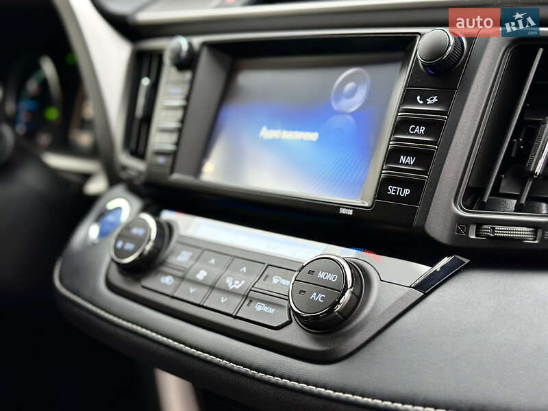 Внедорожник / Кроссовер Toyota RAV4 2018 в Киеве фото 30 Внедорожник / Кроссовер Toyota RAV4 2018 в Киеве