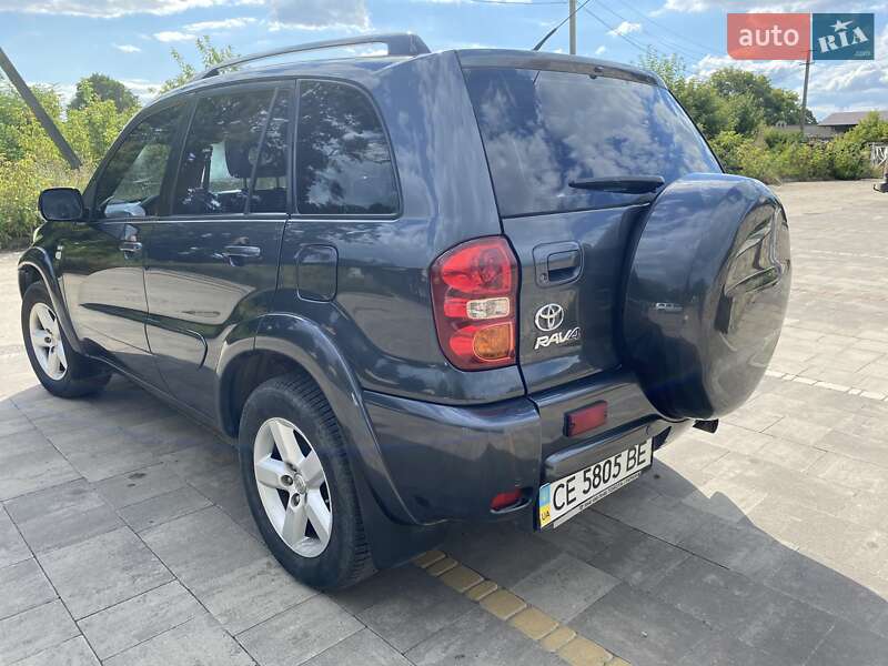 Внедорожник / Кроссовер Toyota RAV4 2005 в Сокирянах