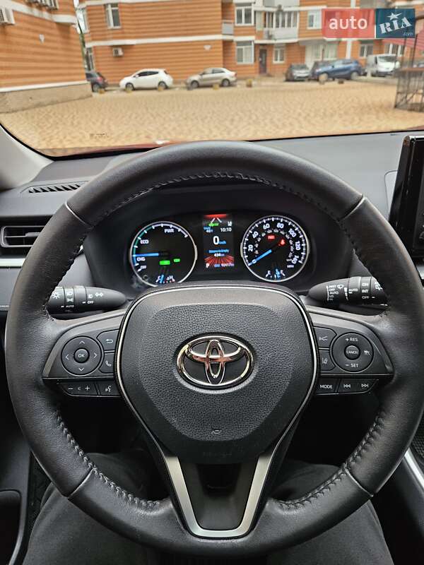 Внедорожник / Кроссовер Toyota RAV4 2021 в Одессе