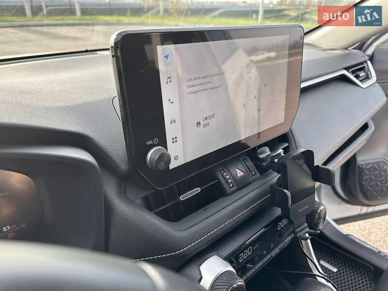 Внедорожник / Кроссовер Toyota RAV4 2023 в Днепре