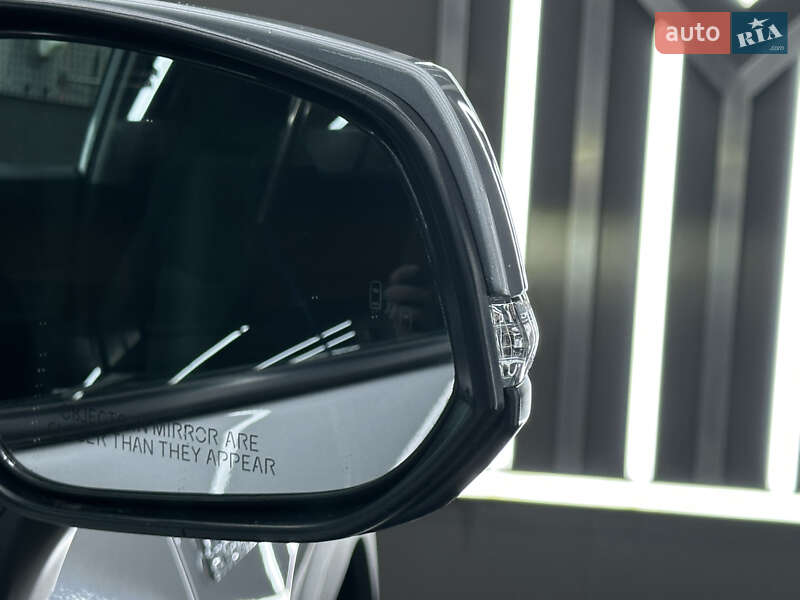 Внедорожник / Кроссовер Toyota RAV4 2022 в Ужгороде