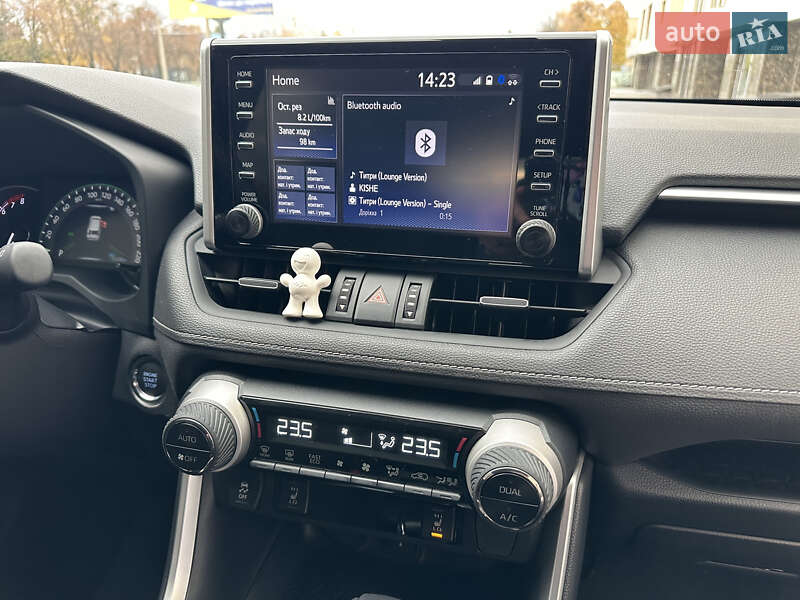 Внедорожник / Кроссовер Toyota RAV4 2019 в Черкассах