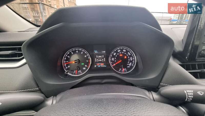 Внедорожник / Кроссовер Toyota RAV4 2018 в Киеве