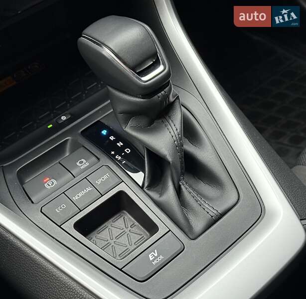 Внедорожник / Кроссовер Toyota RAV4 2023 в Белой Церкви фото 42 Внедорожник / Кроссовер Toyota RAV4 2023 в Белой Церкви