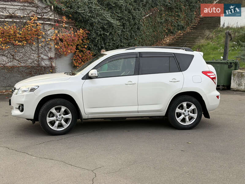 Внедорожник / Кроссовер Toyota RAV4 2011 в Одессе