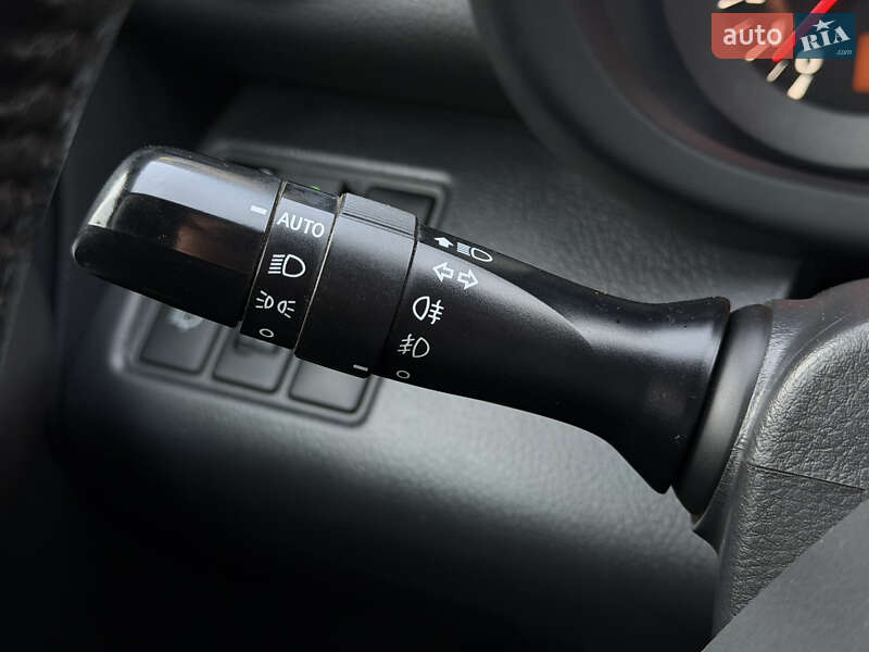 Внедорожник / Кроссовер Toyota RAV4 2011 в Одессе