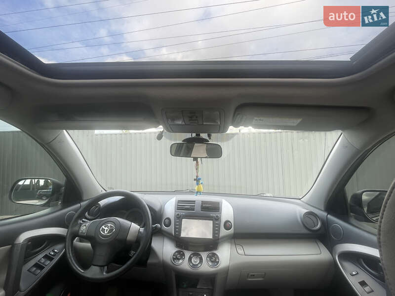Позашляховик / Кросовер Toyota RAV4 2006 в Києві