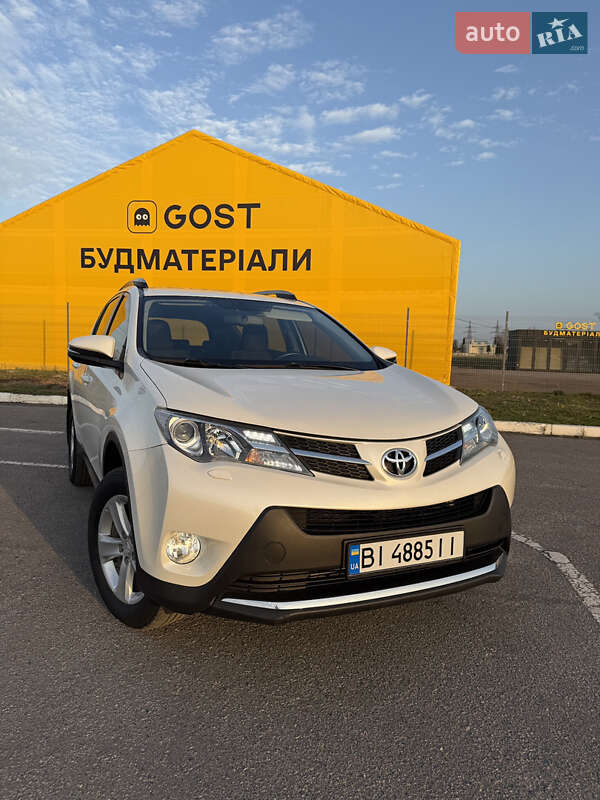 Внедорожник / Кроссовер Toyota RAV4 2013 в Полтаве фото 2 Внедорожник / Кроссовер Toyota RAV4 2013 в Полтаве