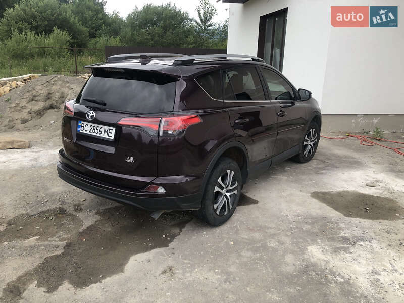 Позашляховик / Кросовер Toyota RAV4 2016 в Старому Самборі