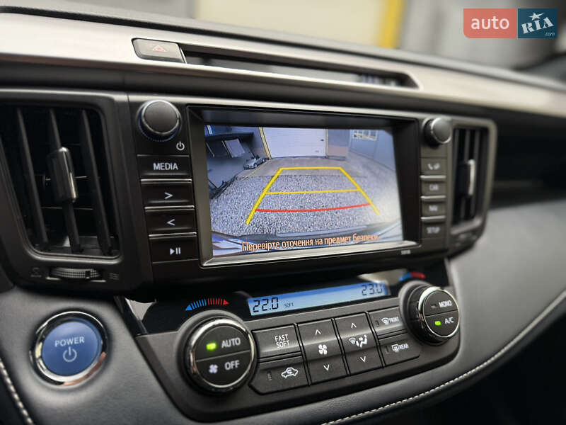 Внедорожник / Кроссовер Toyota RAV4 2018 в Киеве