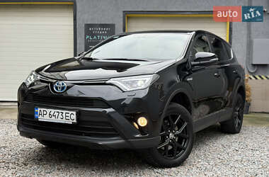 Внедорожник / Кроссовер Toyota RAV4 2018 в Киеве