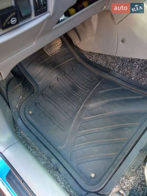 Внедорожник / Кроссовер Toyota RAV4 2003 в Одессе фото 12 Внедорожник / Кроссовер Toyota RAV4 2003 в Одессе