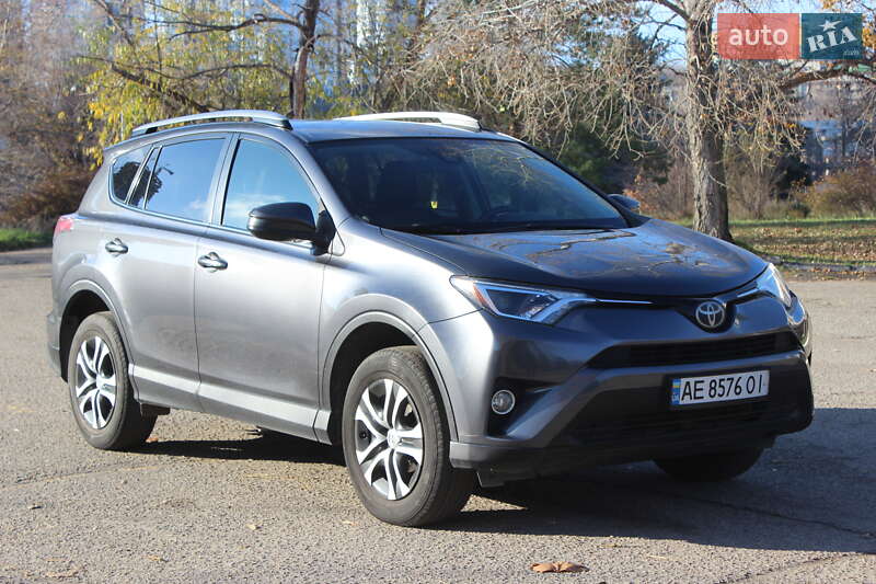 Внедорожник / Кроссовер Toyota RAV4 2016 в Днепре фото 5 Внедорожник / Кроссовер Toyota RAV4 2016 в Днепре