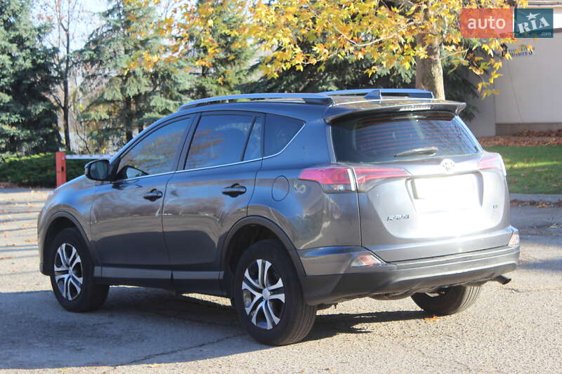 Внедорожник / Кроссовер Toyota RAV4 2016 в Днепре фото 9 Внедорожник / Кроссовер Toyota RAV4 2016 в Днепре
