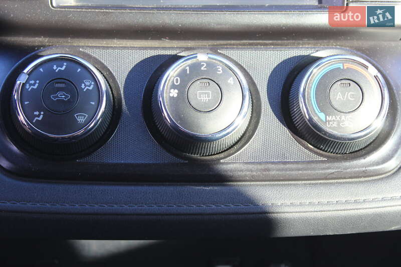 Внедорожник / Кроссовер Toyota RAV4 2016 в Днепре фото 29 Внедорожник / Кроссовер Toyota RAV4 2016 в Днепре