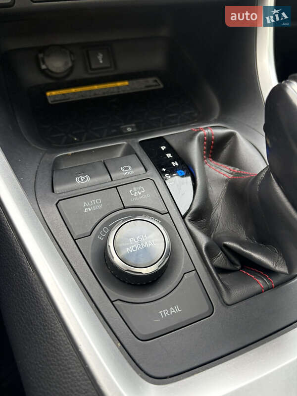 Внедорожник / Кроссовер Toyota RAV4 2021 в Запорожье фото 34 Внедорожник / Кроссовер Toyota RAV4 2021 в Запорожье