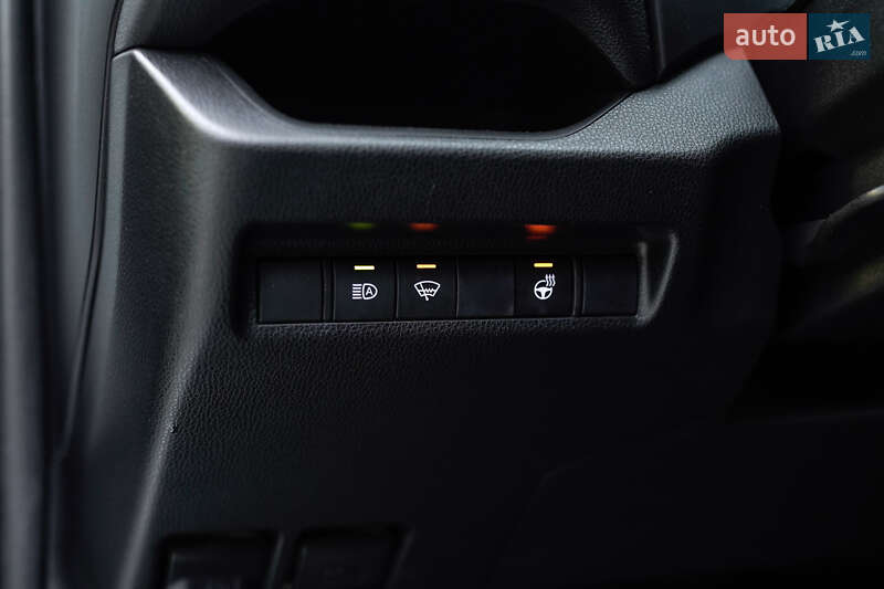 Внедорожник / Кроссовер Toyota RAV4 2021 в Львове