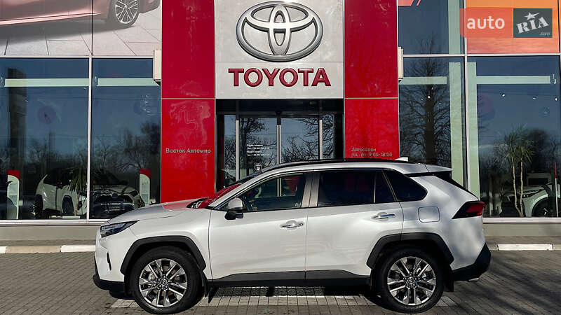 Позашляховик / Кросовер Toyota RAV4 2023 в Запоріжжі