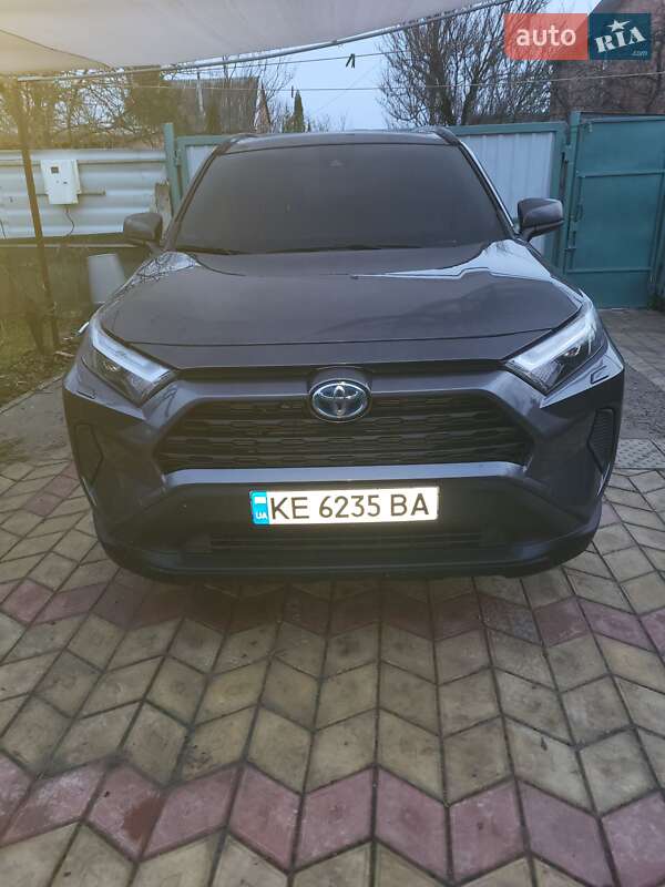 Позашляховик / Кросовер Toyota RAV4 2022 в Полтаві