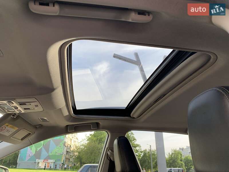 Внедорожник / Кроссовер Toyota RAV4 2013 в Киеве