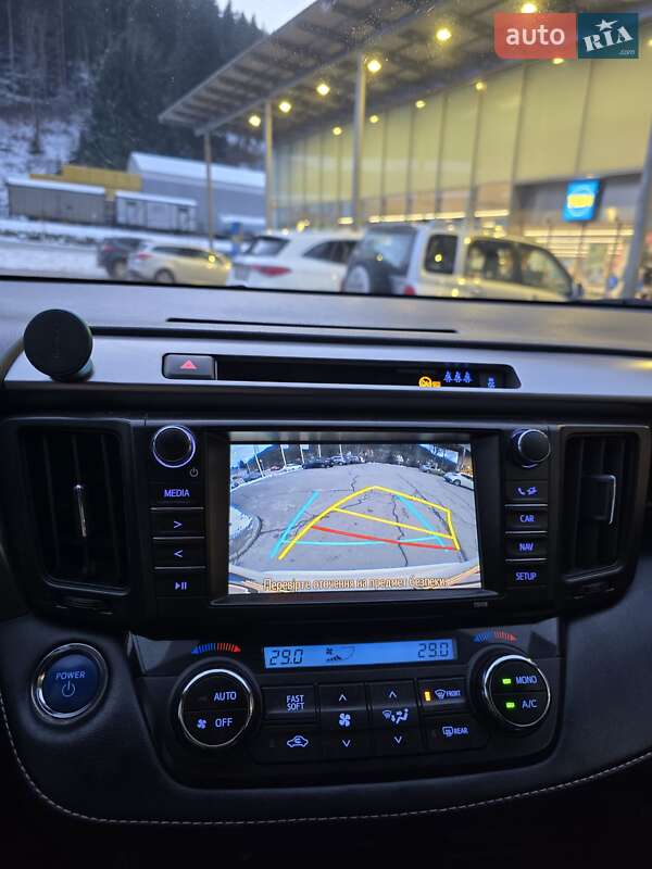 Внедорожник / Кроссовер Toyota RAV4 2018 в Черновцах