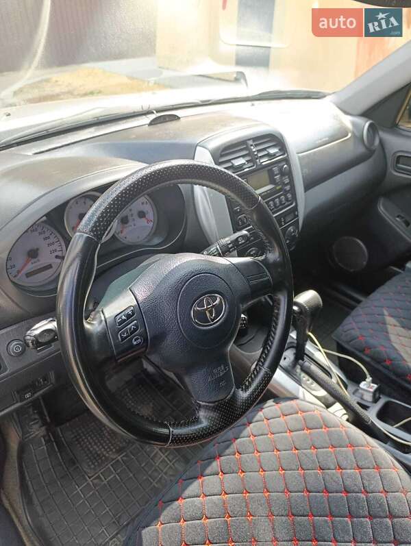 Внедорожник / Кроссовер Toyota RAV4 2005 в Харькове фото 4 Внедорожник / Кроссовер Toyota RAV4 2005 в Харькове