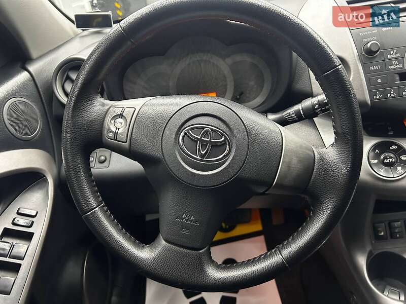 Позашляховик / Кросовер Toyota RAV4 2007 в Чернівцях фото 8 Позашляховик / Кросовер Toyota RAV4 2007 в Чернівцях