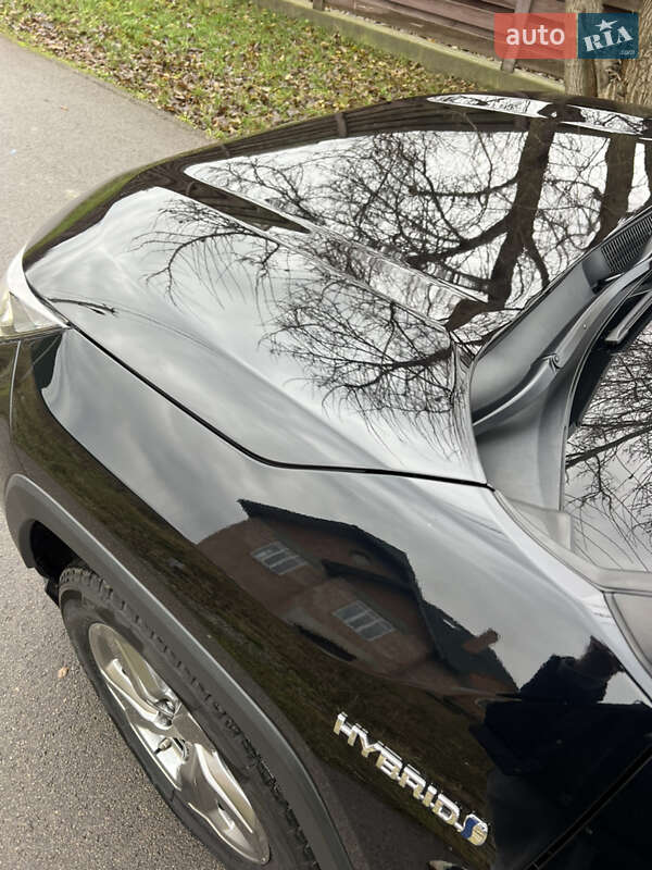 Внедорожник / Кроссовер Toyota RAV4 2020 в Буче