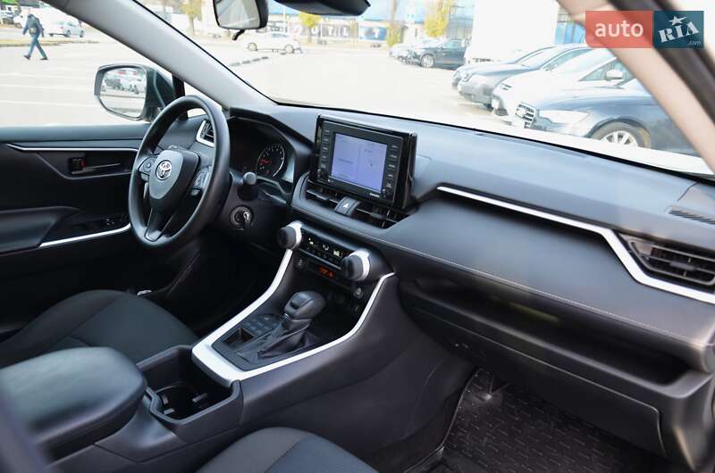 Внедорожник / Кроссовер Toyota RAV4 2022 в Киеве