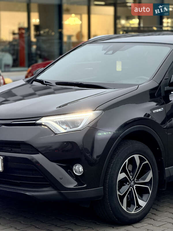 Внедорожник / Кроссовер Toyota RAV4 2016 в Одессе