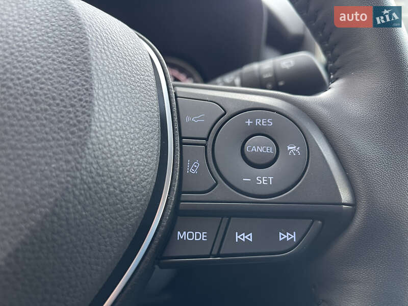 Внедорожник / Кроссовер Toyota RAV4 2022 в Черновцах