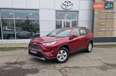 Внедорожник / Кроссовер Toyota RAV4 2019 в Кропивницком