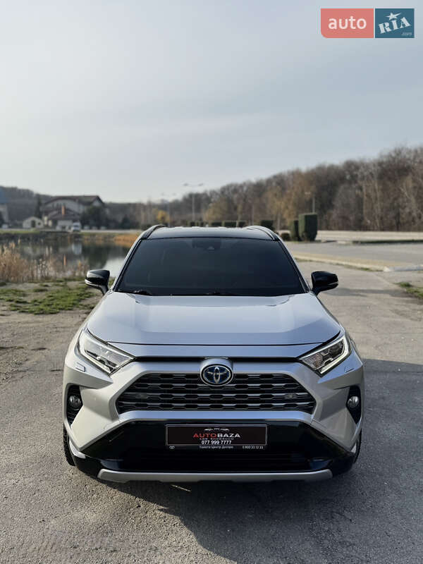 Внедорожник / Кроссовер Toyota RAV4 2019 в Днепре