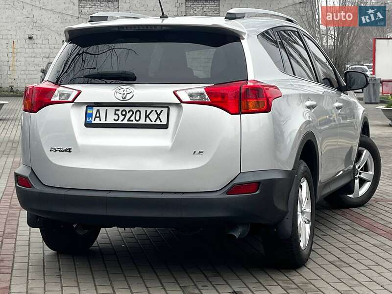 Внедорожник / Кроссовер Toyota RAV4 2015 в Днепре