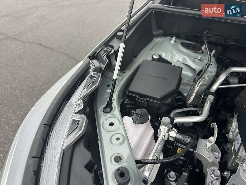 Позашляховик / Кросовер Toyota RAV4 2023 в Києві фото 82 Позашляховик / Кросовер Toyota RAV4 2023 в Києві