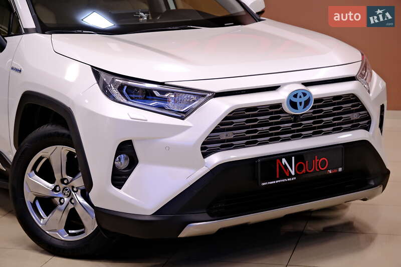 Позашляховик / Кросовер Toyota RAV4 2019 в Одесі