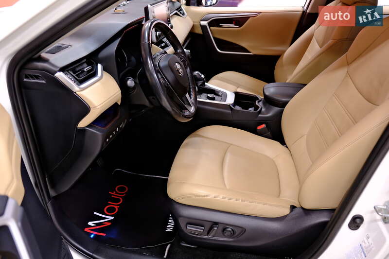 Позашляховик / Кросовер Toyota RAV4 2019 в Одесі