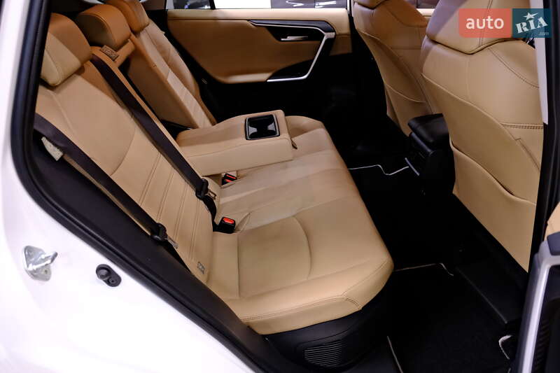 Позашляховик / Кросовер Toyota RAV4 2019 в Одесі