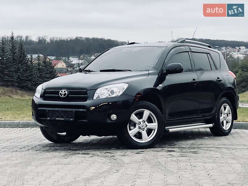 Внедорожник / Кроссовер Toyota RAV4 2008 в Тернополе